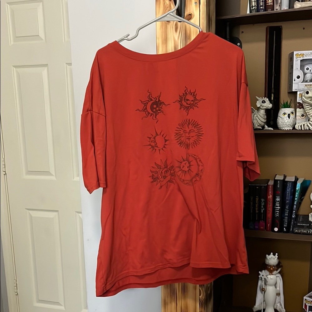 ROMWE Red Celestial Graphic Tee